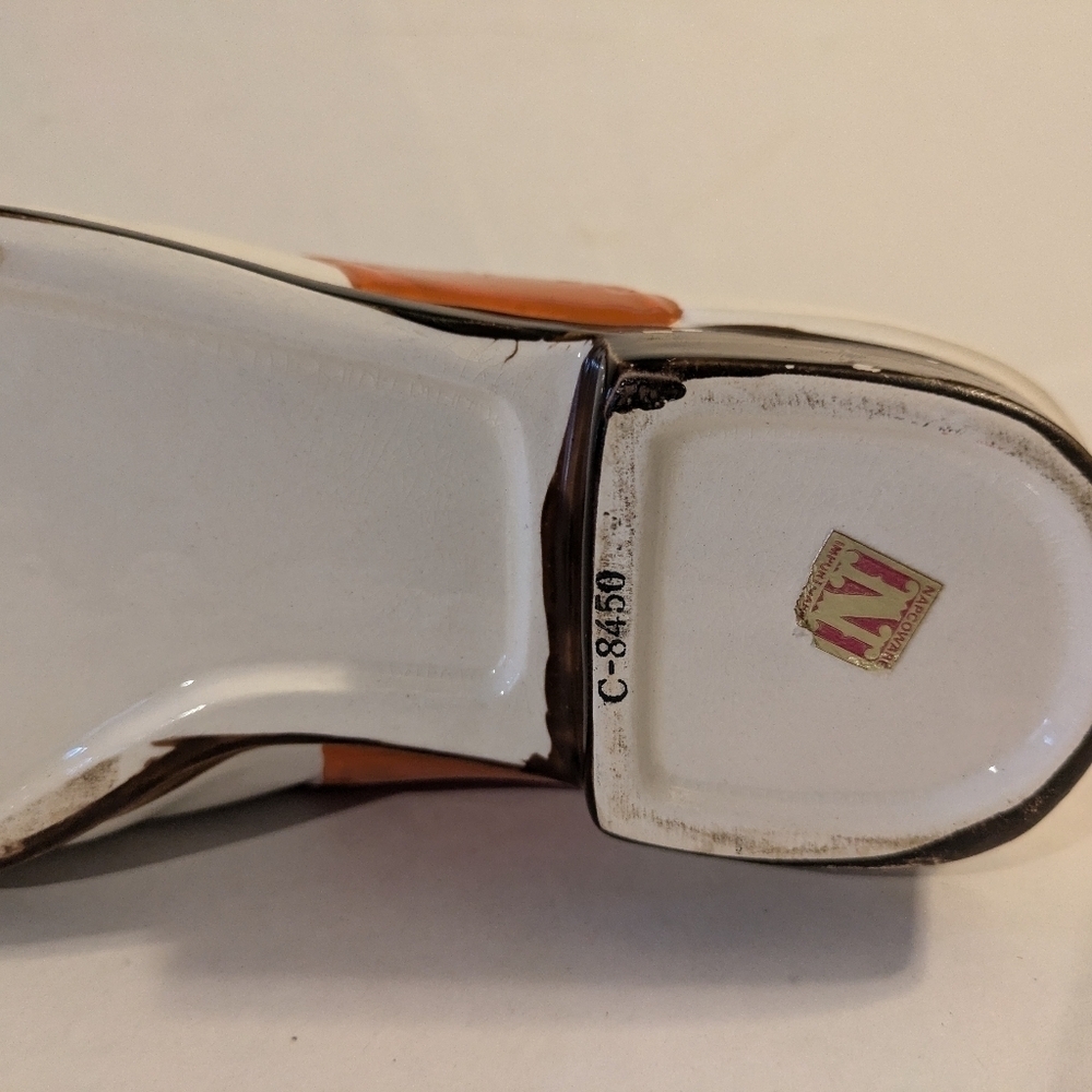Vintage golf shoe figurines. - Picture 5 of 5
